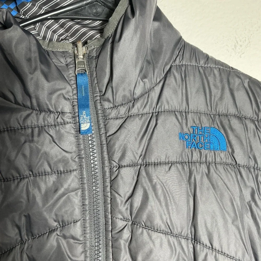 The North Face Puffer Jacket Boys S 7/8 Reversible Gray Blue Hooded Head Gloves